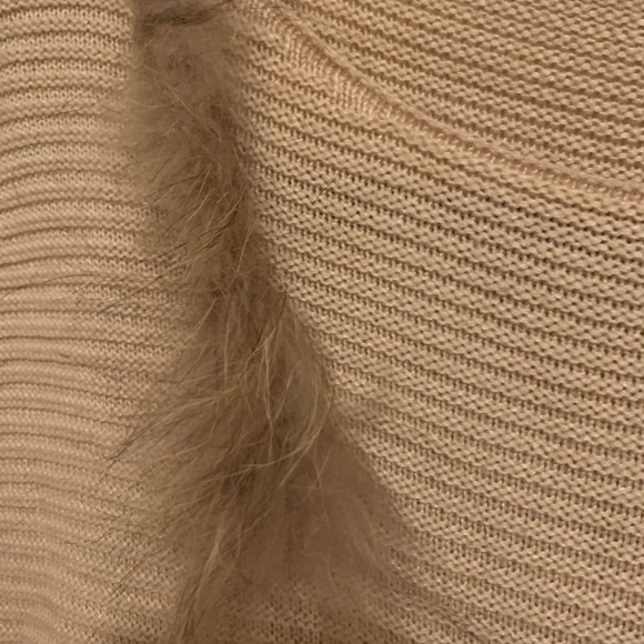 sweater with real fur - Picture 4 of 5